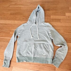 🔹3/$15🔹 American Eagle Outfitters Hoodie Green Small